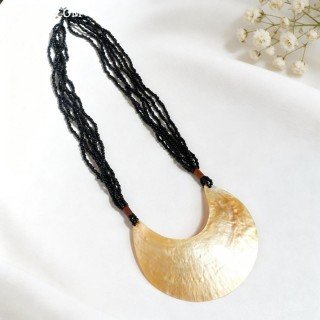 New Design Beads Necklace Shell Pendant
